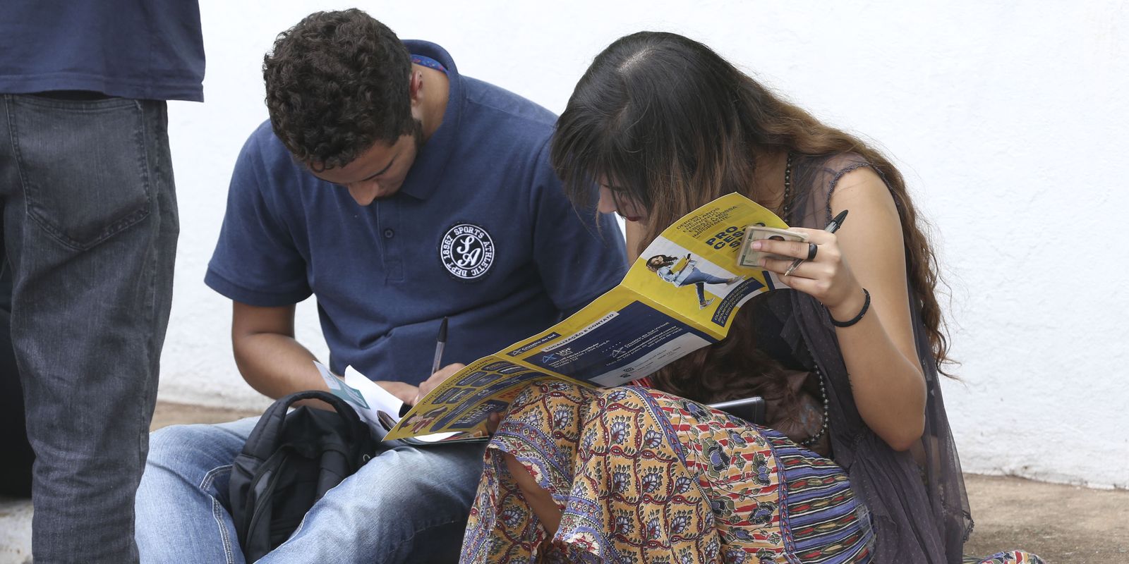 Enem: ONG incentiva doação para inscrições de jovens de baixa renda