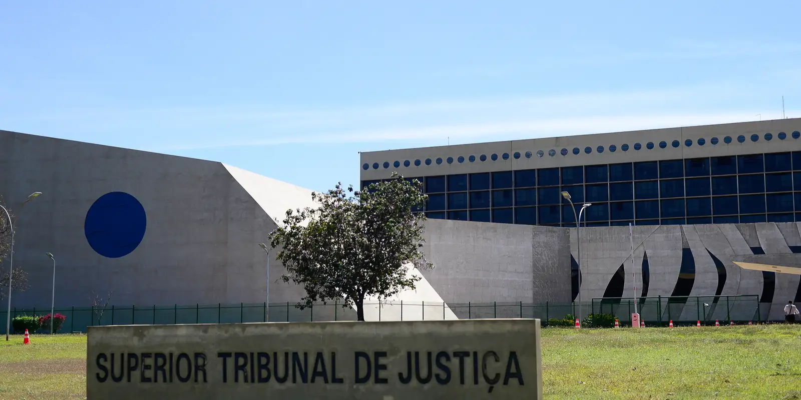 STJ autoriza aborto legal que foi negado a adolescente de 13 anos