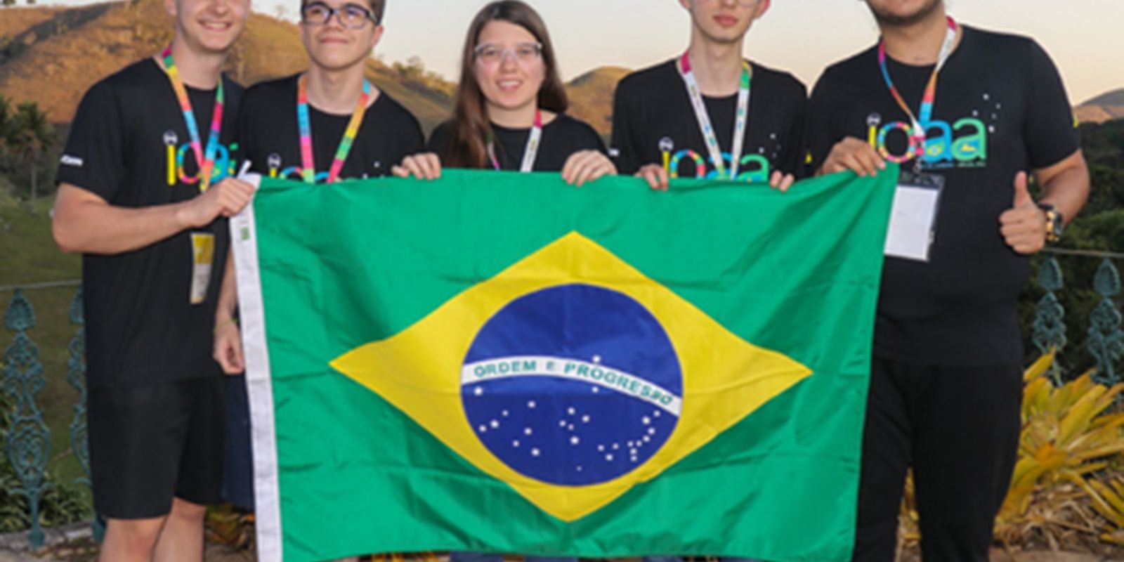 Brasileiros são medalhistas em olimpíada internacional de astronomia