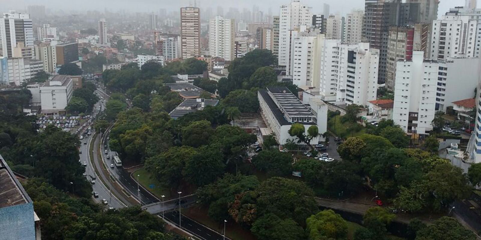 Bahia tem alerta de chuvas intensas e acumulada até esta quinta-feira